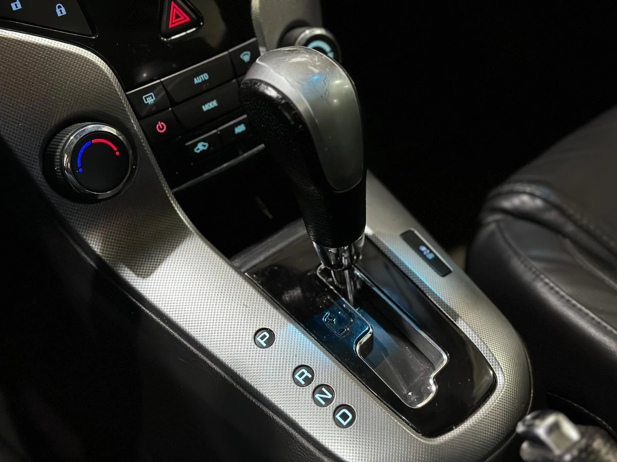 CHEVROLET CRUZE