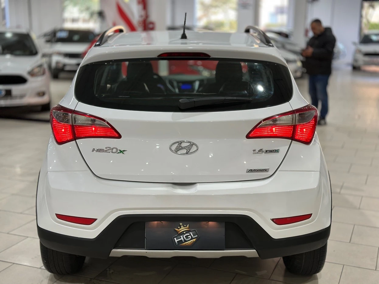 HYUNDAI HB20X