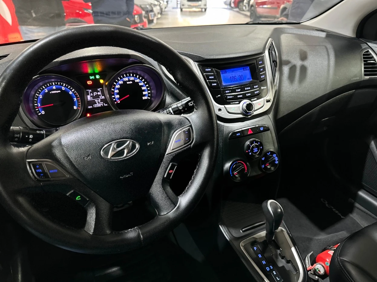 HYUNDAI HB20X