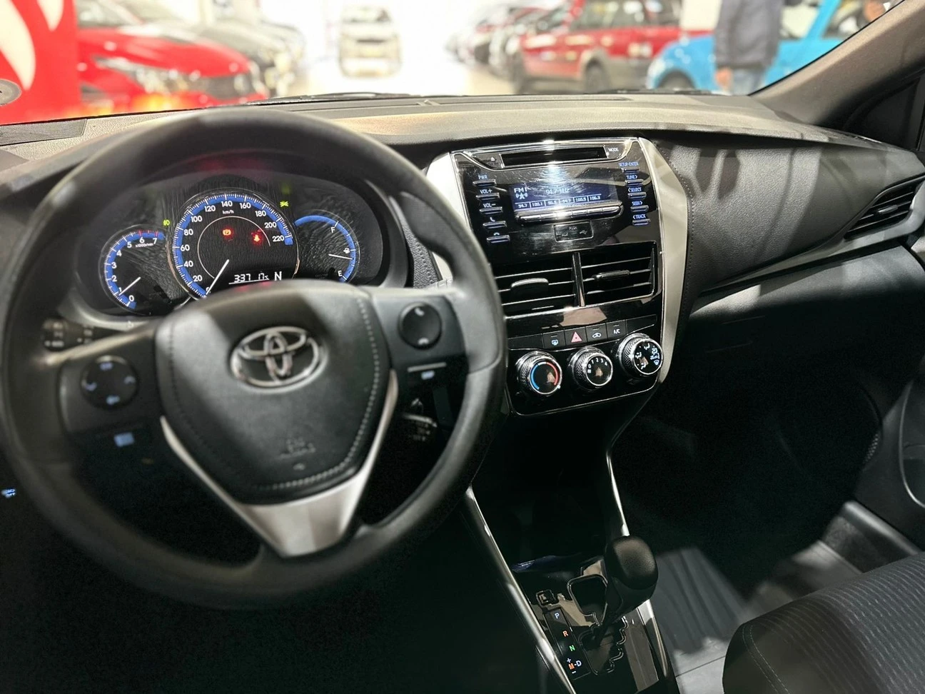 TOYOTA YARIS