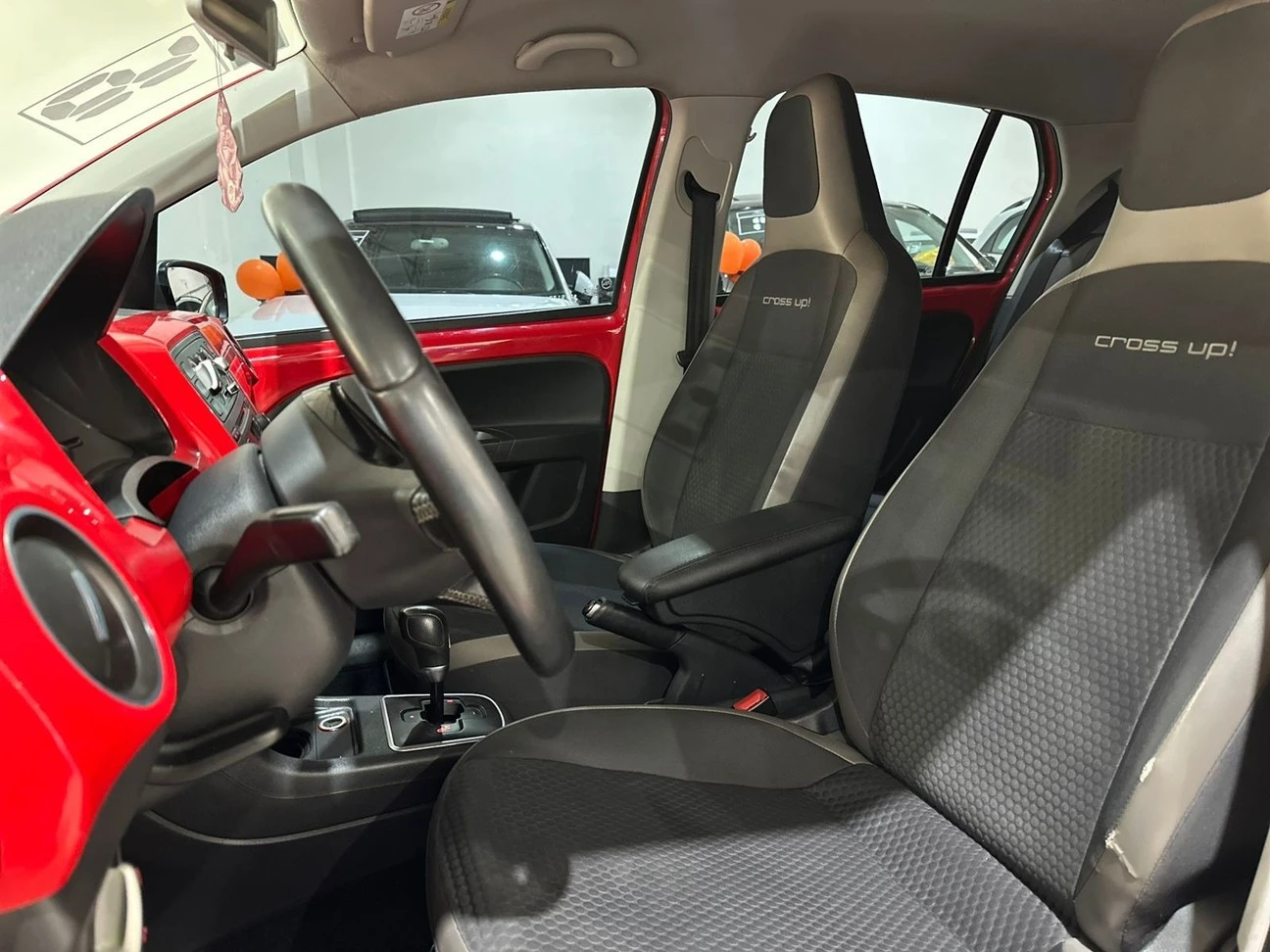 VOLKSWAGEN CROSS UP