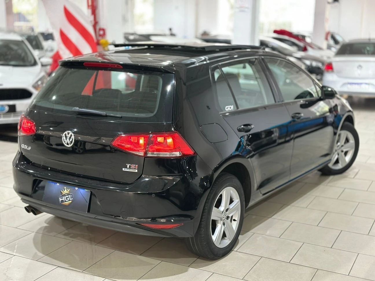 VOLKSWAGEN GOLF