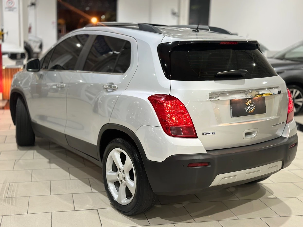 CHEVROLET TRACKER