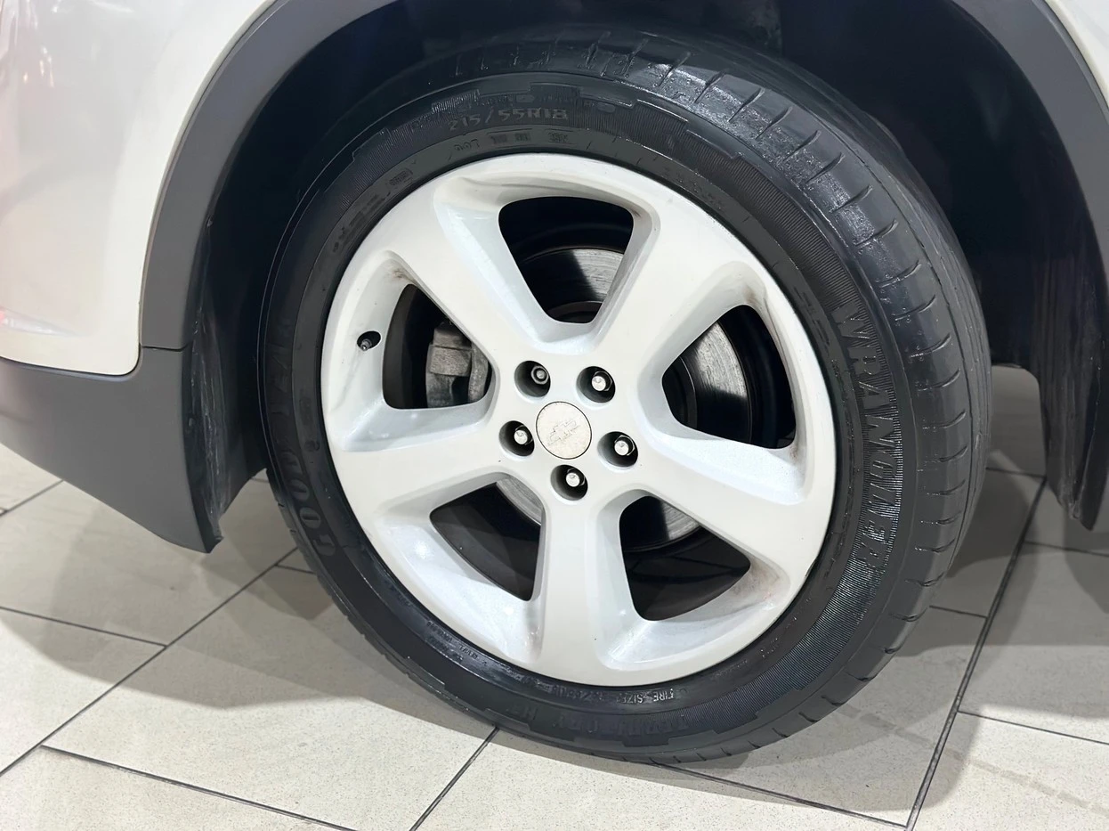 CHEVROLET TRACKER