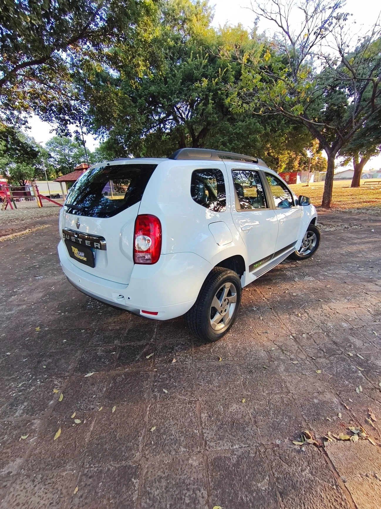 RENAULT DUSTER