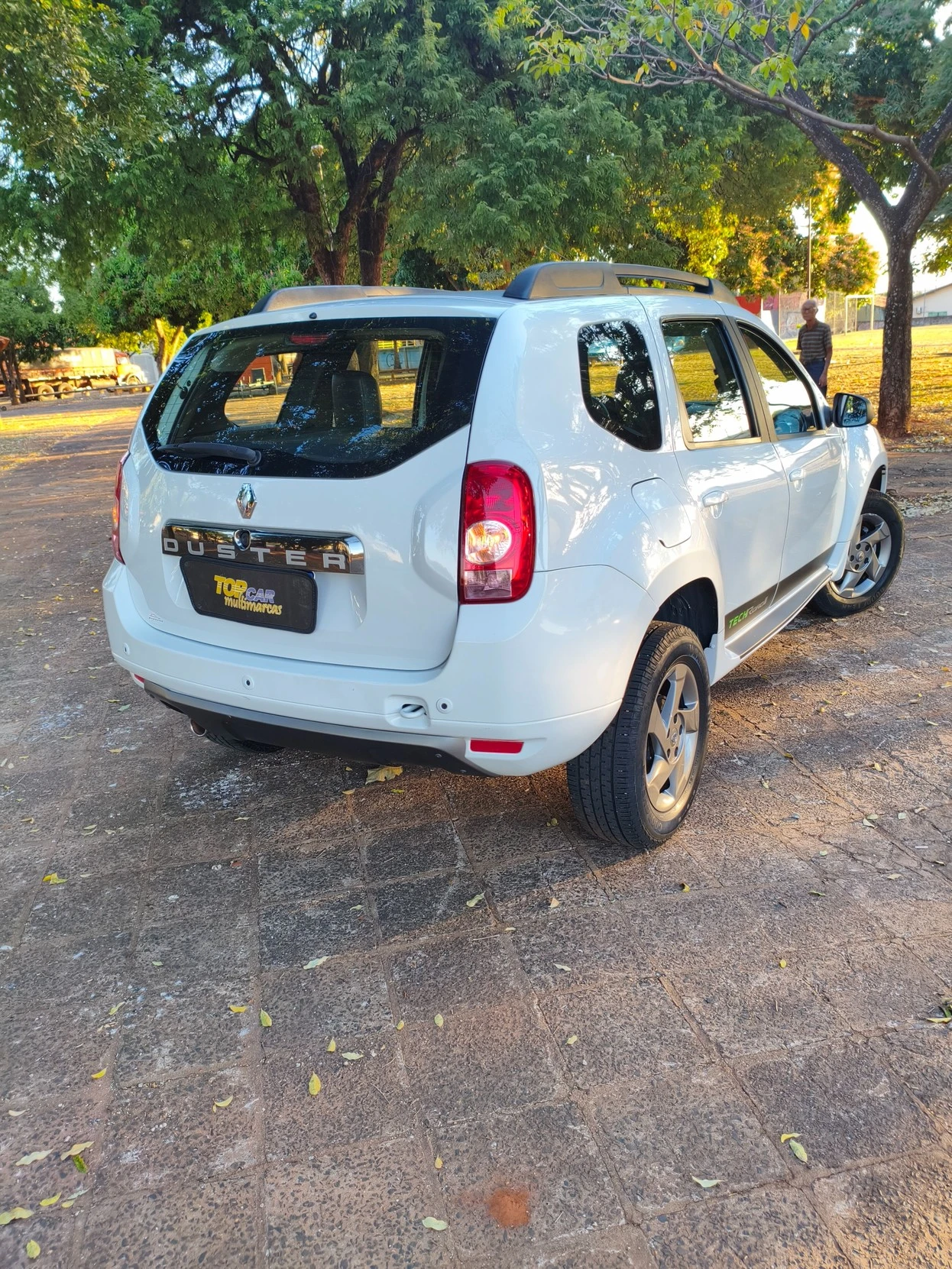 RENAULT DUSTER