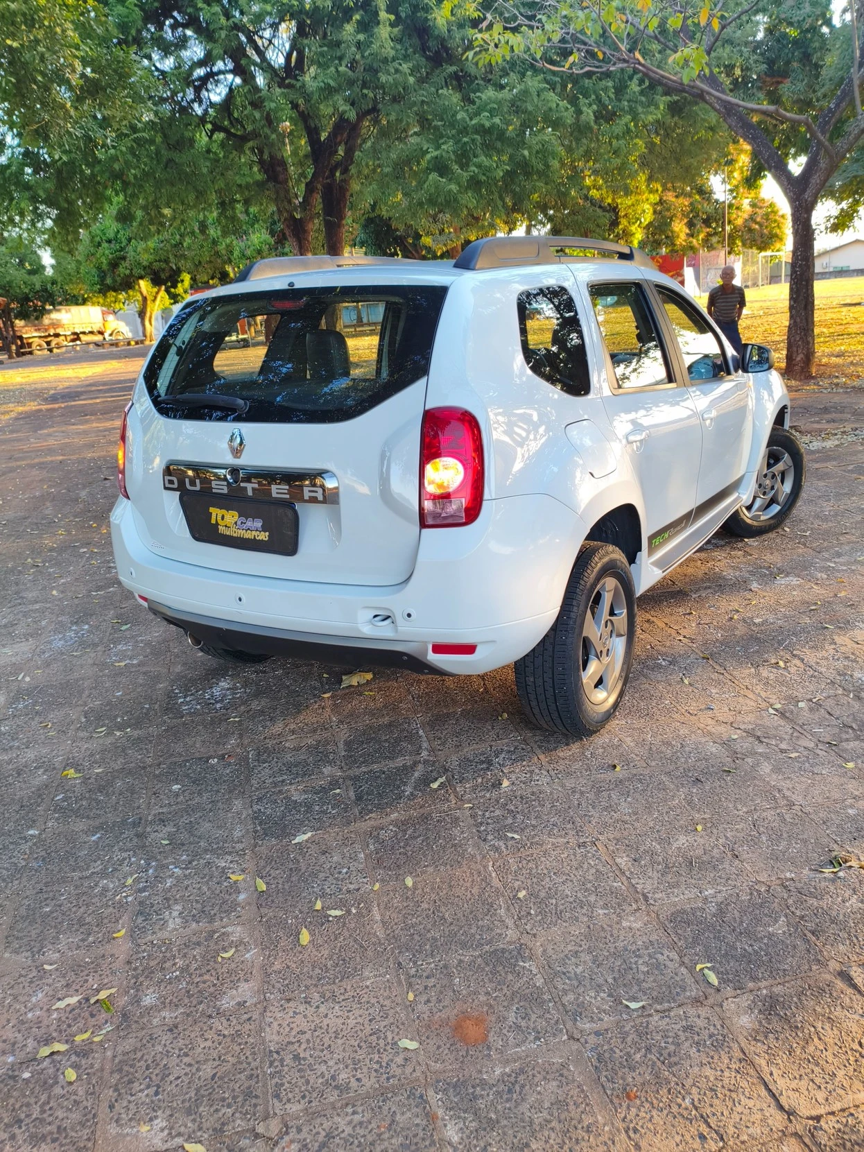 RENAULT DUSTER