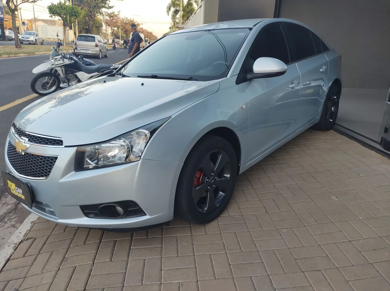 CHEVROLET CRUZE