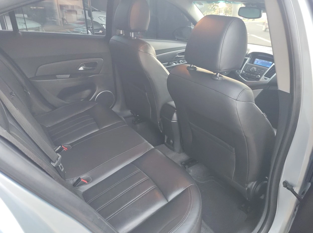 CHEVROLET CRUZE