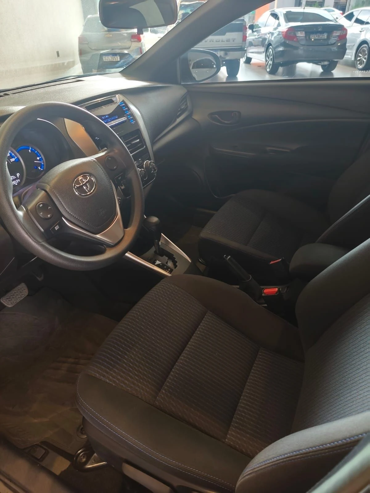 TOYOTA YARIS