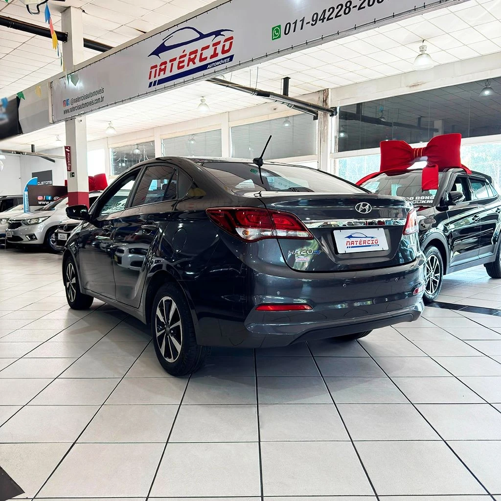 HYUNDAI HB20S