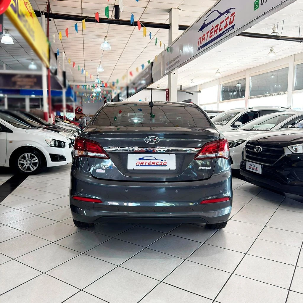HYUNDAI HB20S