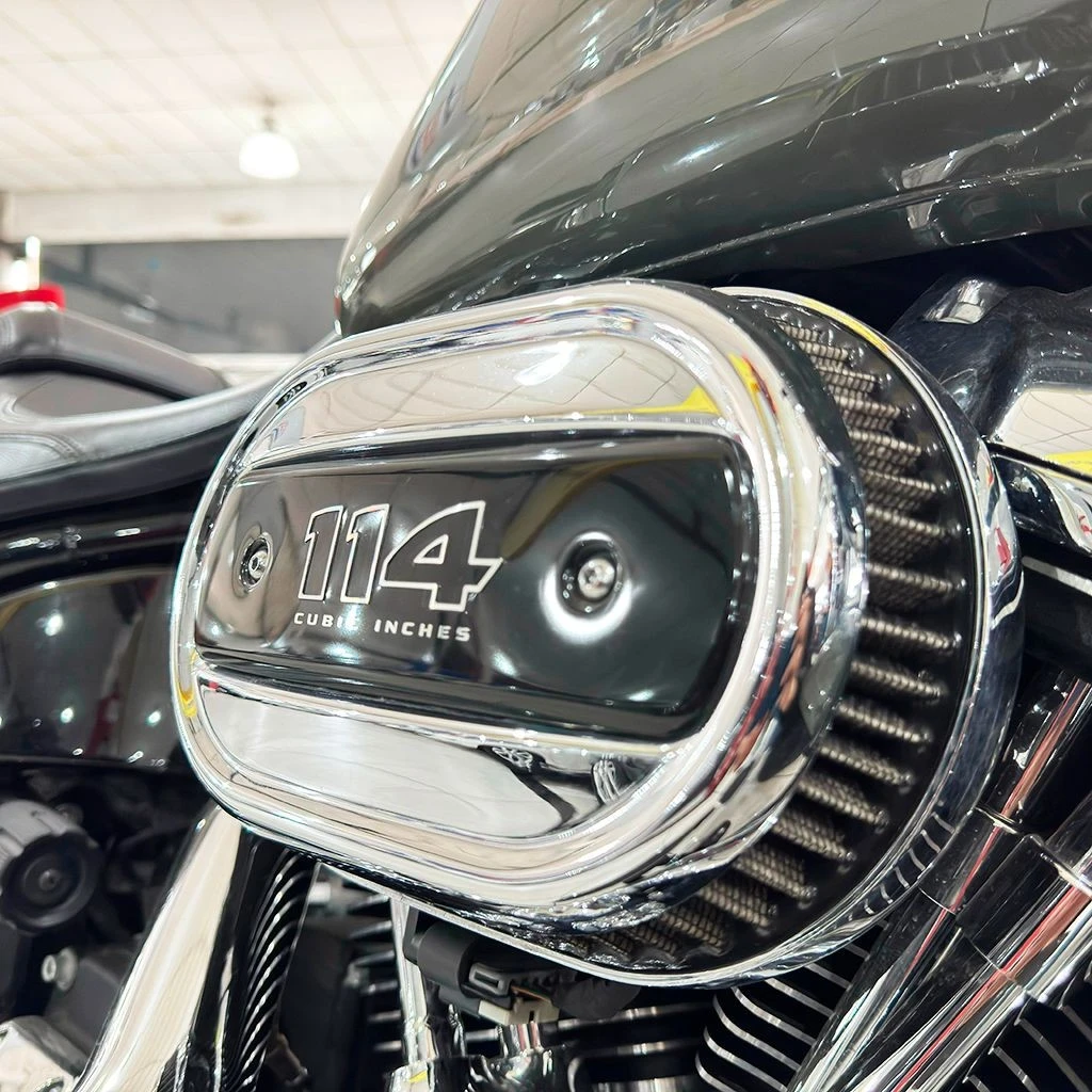 HARLEY-DAVIDSON SOFTAIL FAT BOY 114