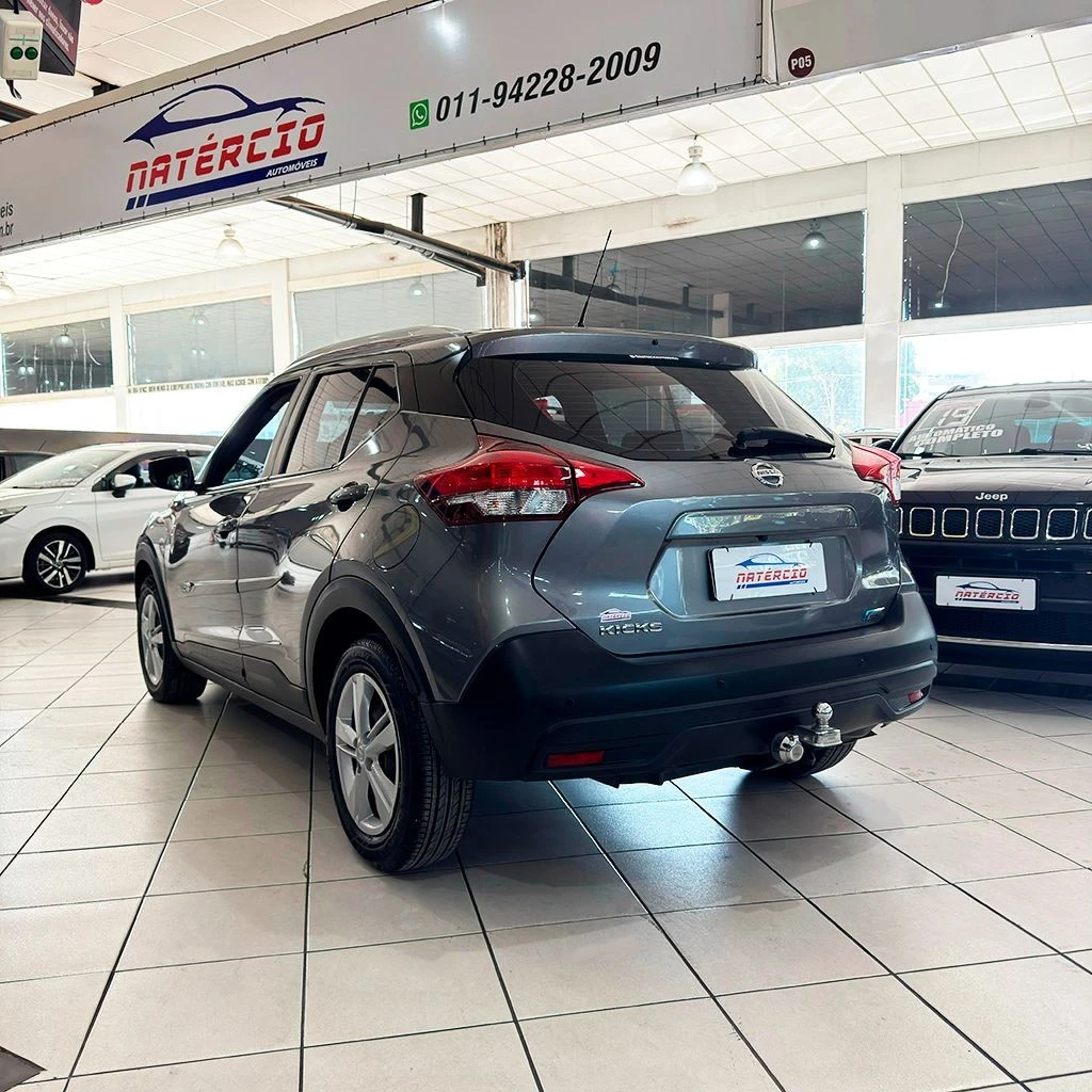 NISSAN KICKS