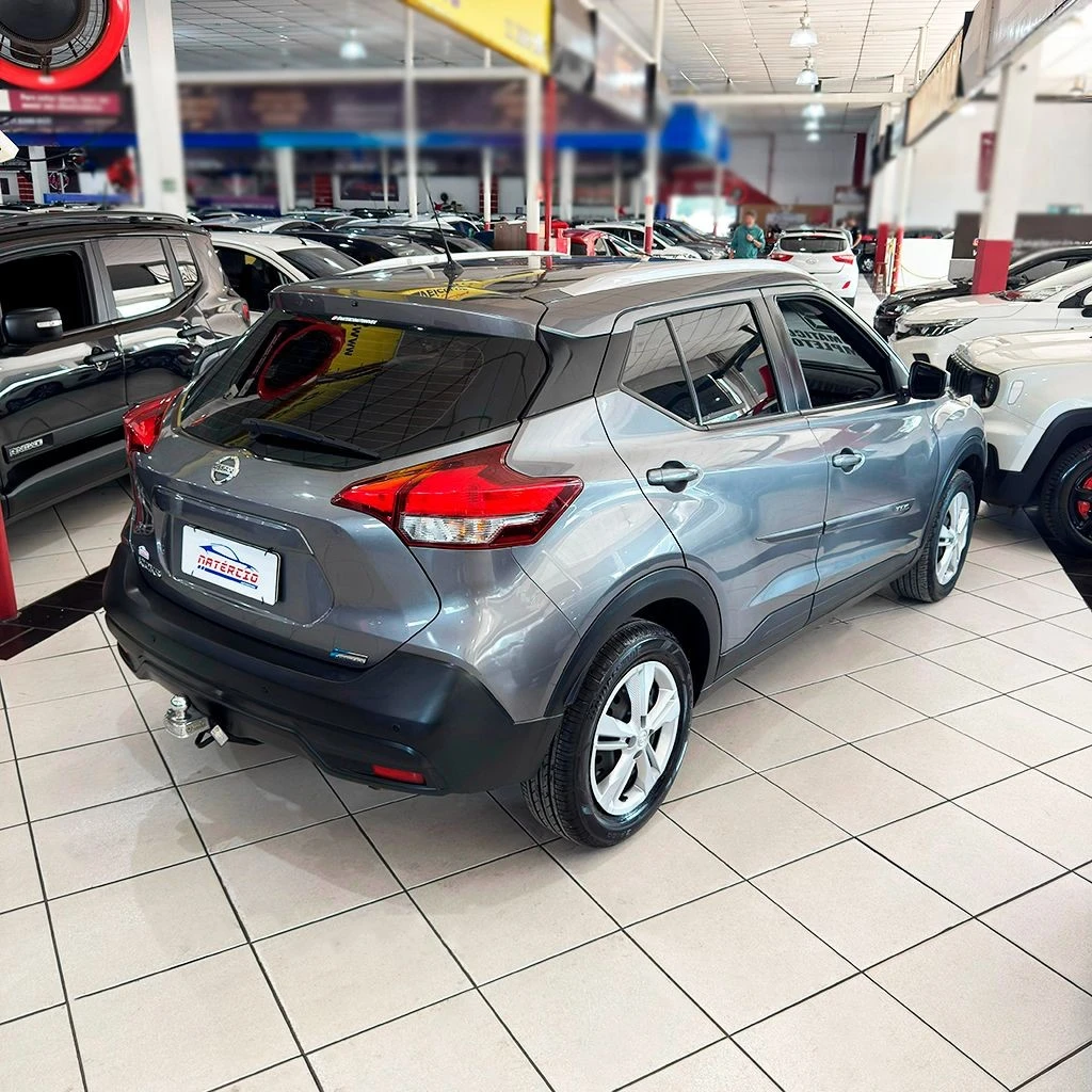 NISSAN KICKS