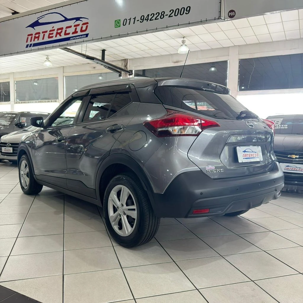 NISSAN KICKS