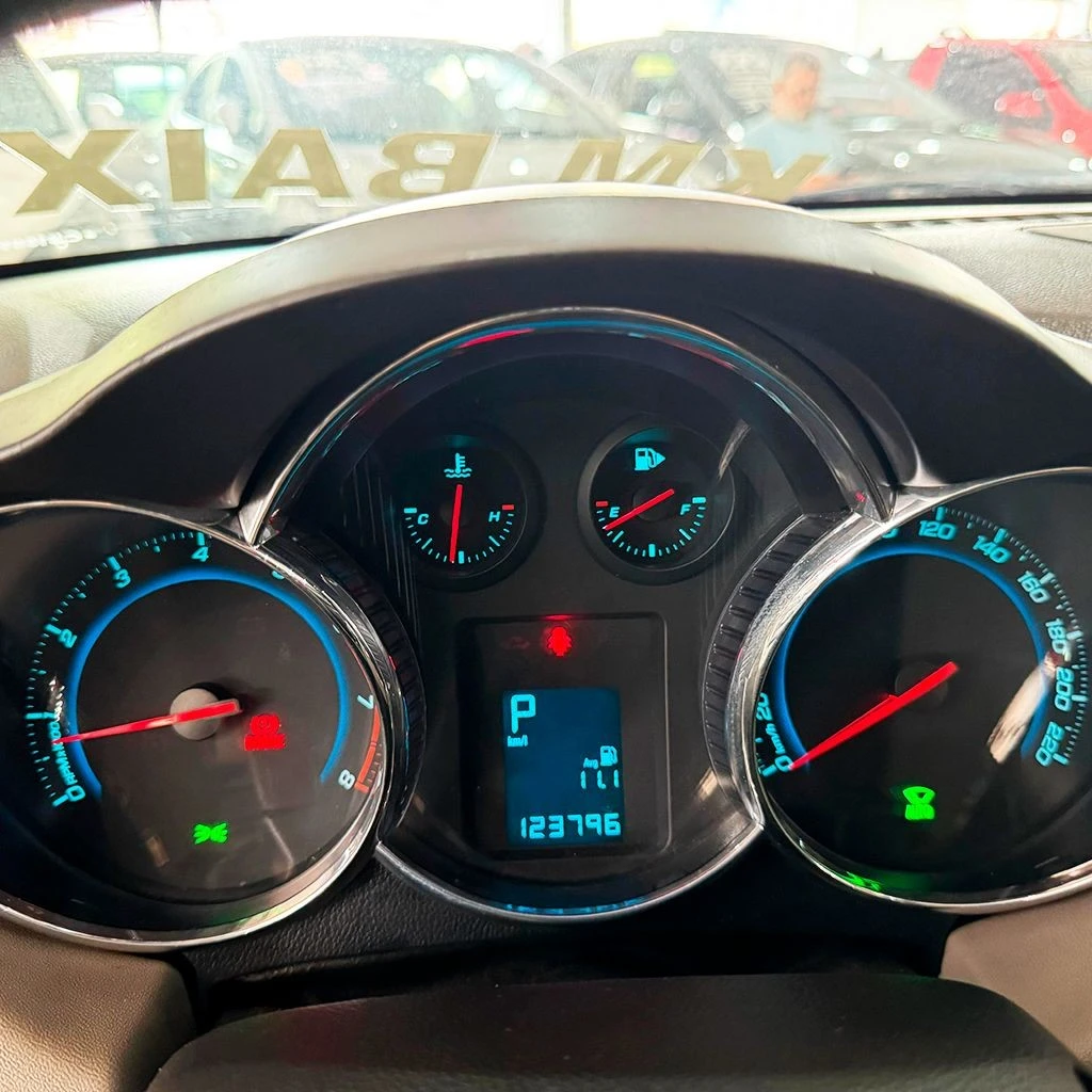 CHEVROLET CRUZE