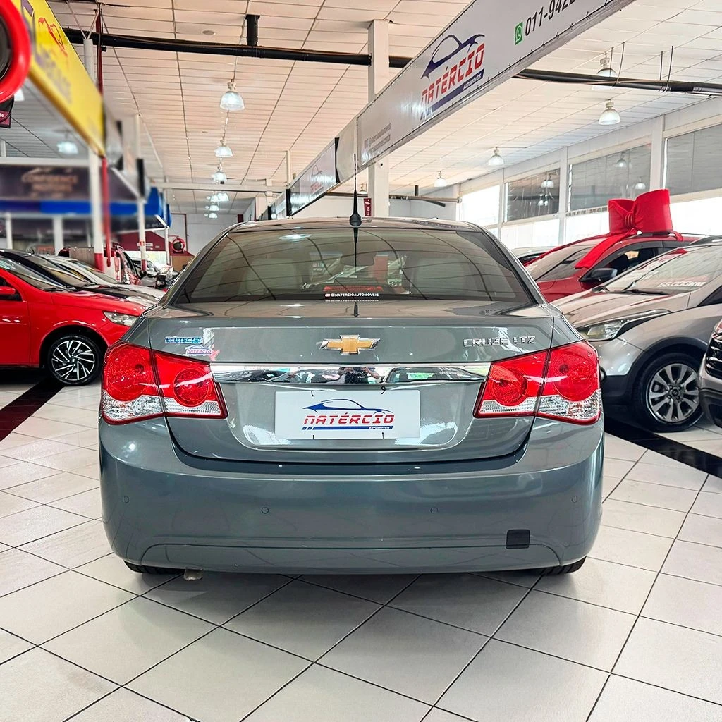 CHEVROLET CRUZE