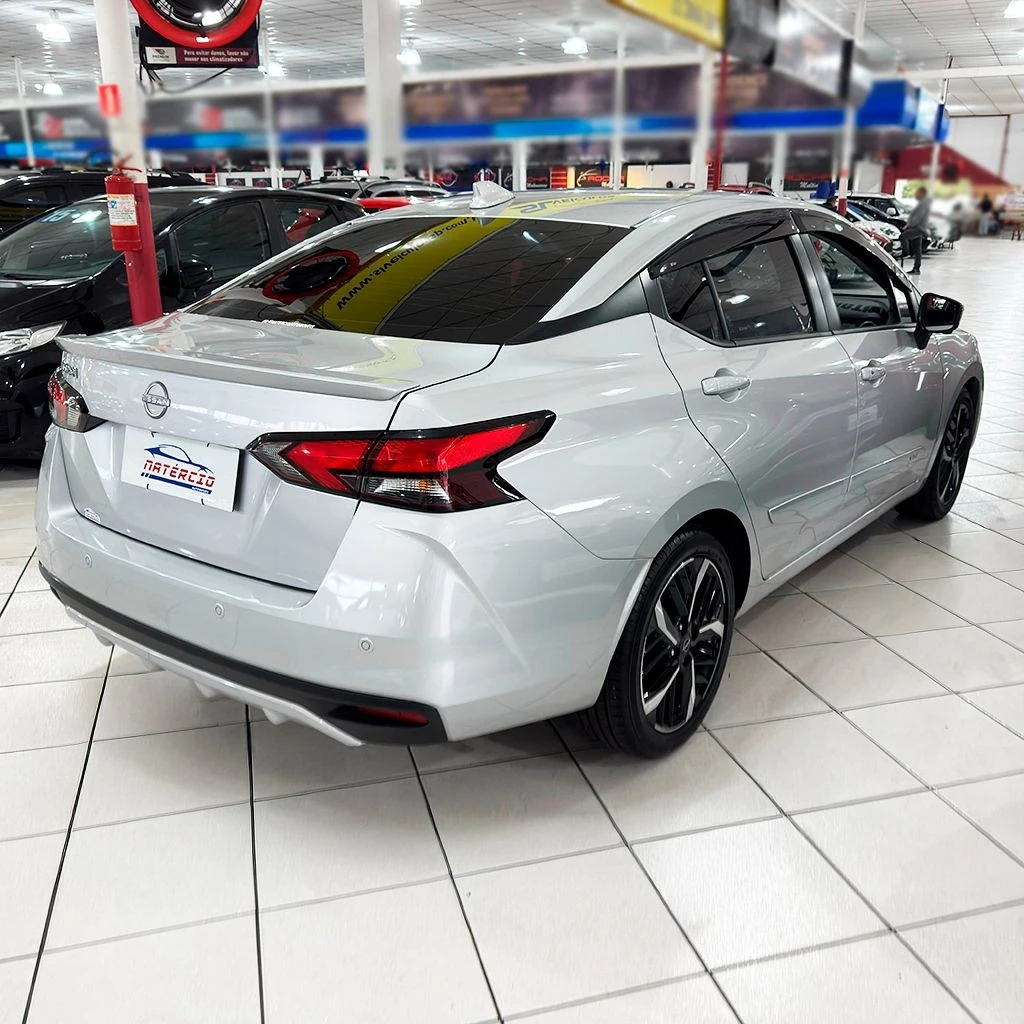 NISSAN VERSA