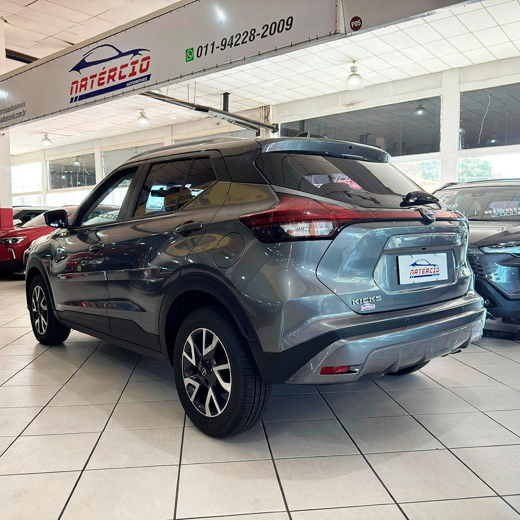 NISSAN KICKS