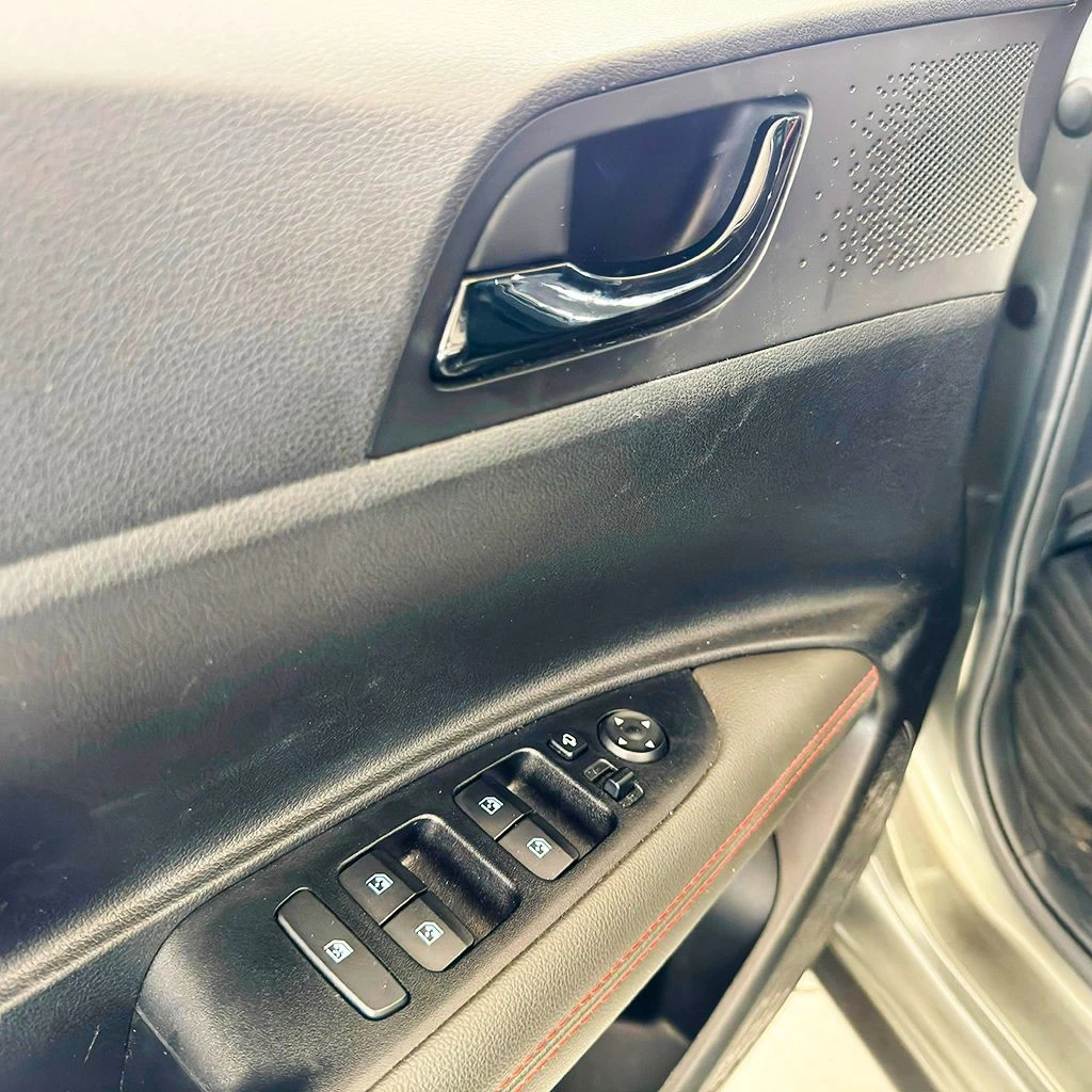 HYUNDAI HB20X