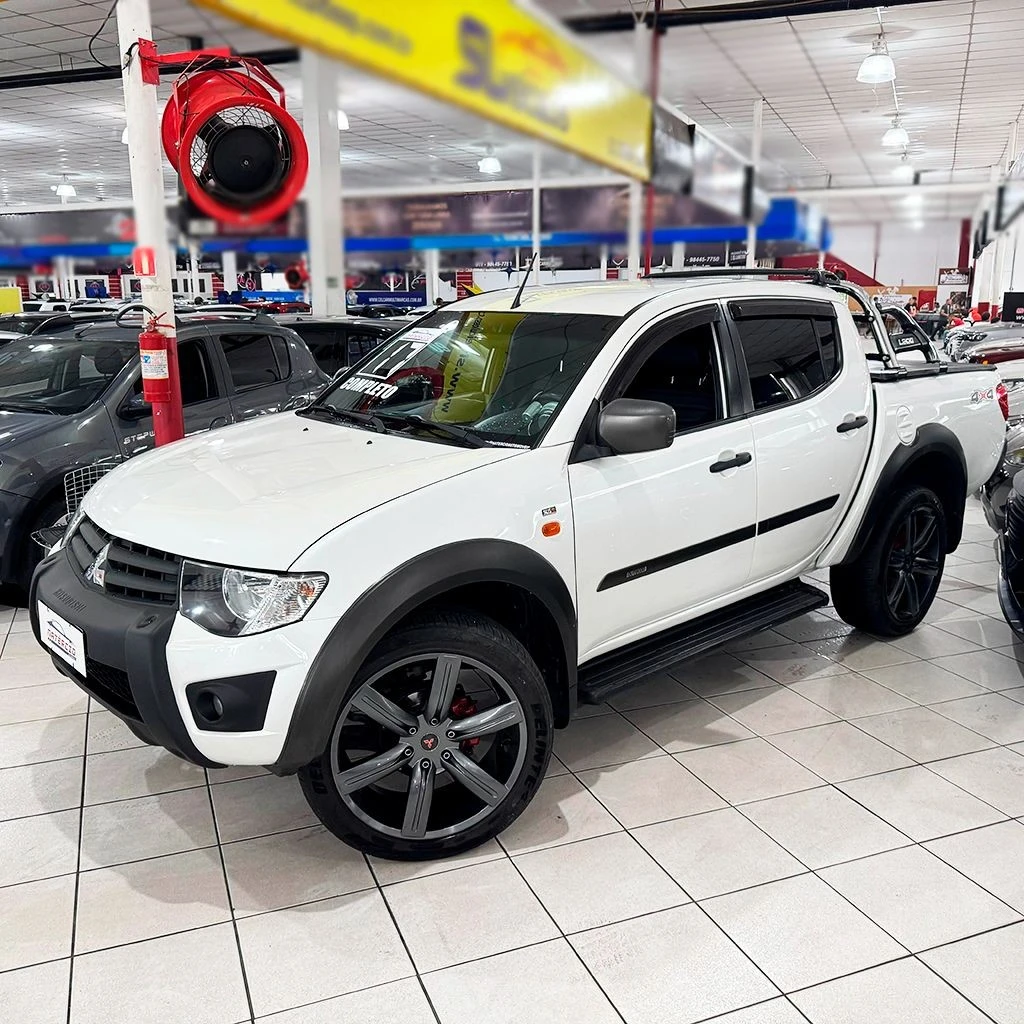 MITSUBISHI L200 OUTDOOR