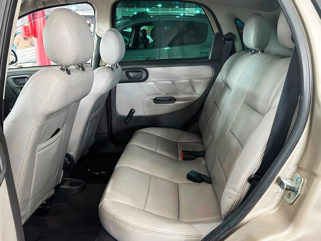 CHEVROLET CORSA