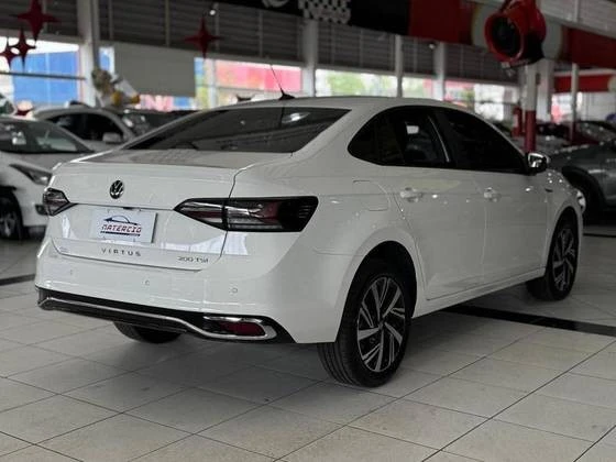 VOLKSWAGEN VIRTUS