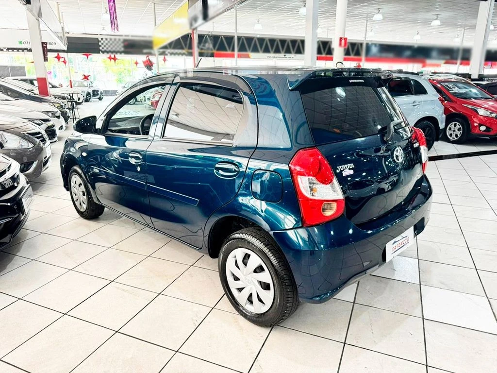 TOYOTA ETIOS