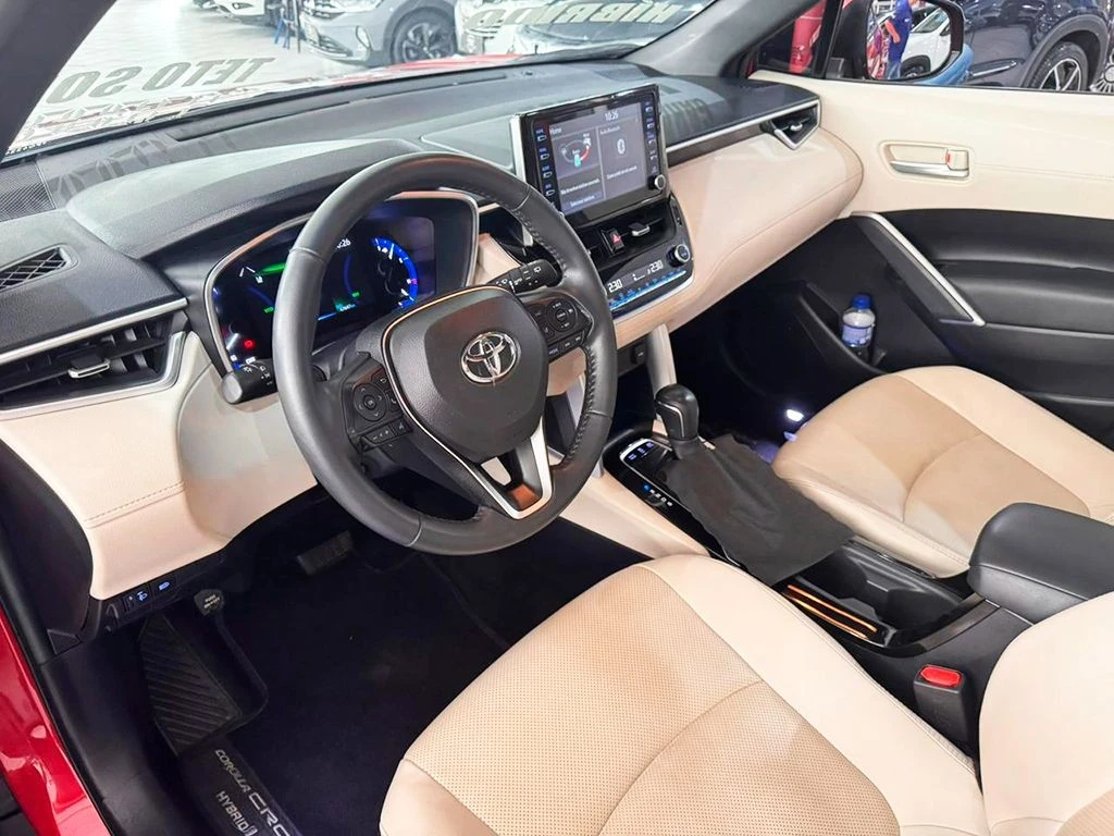 TOYOTA COROLLA CROSS