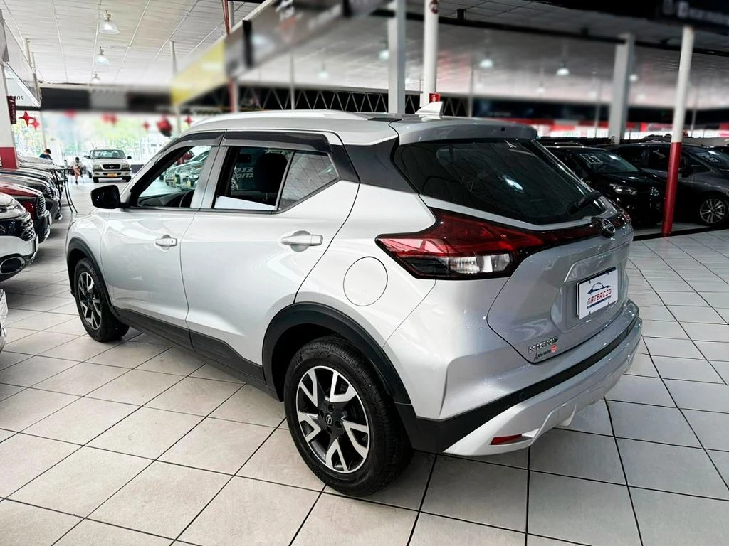 NISSAN KICKS