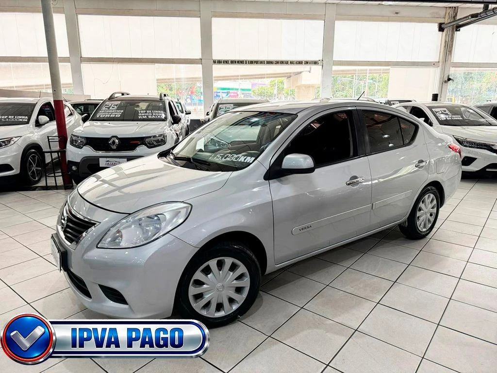 NISSAN VERSA