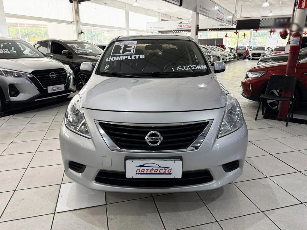 NISSAN VERSA