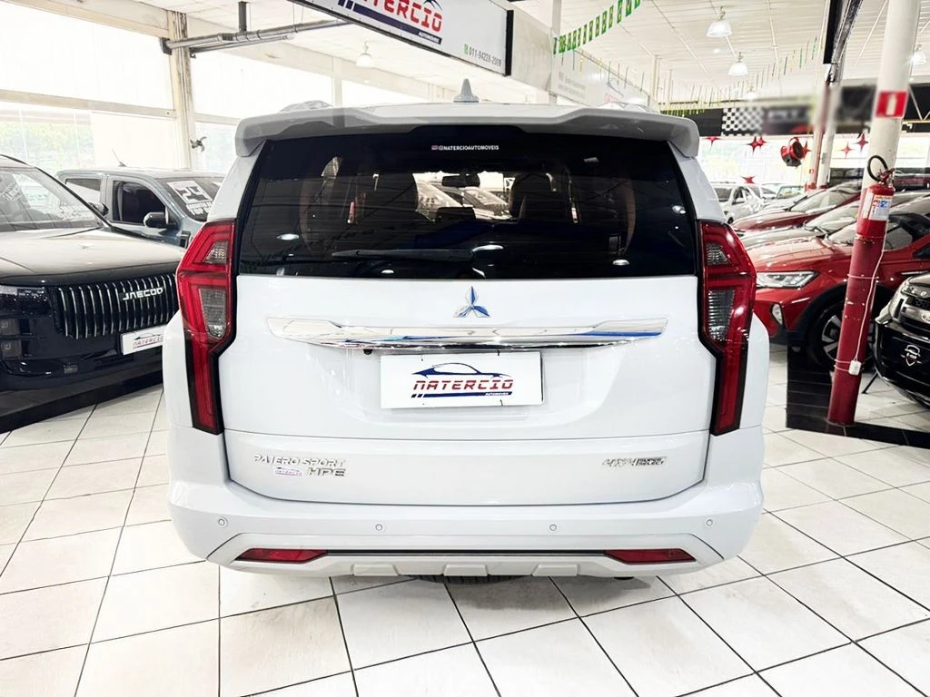 MITSUBISHI PAJERO SPORT