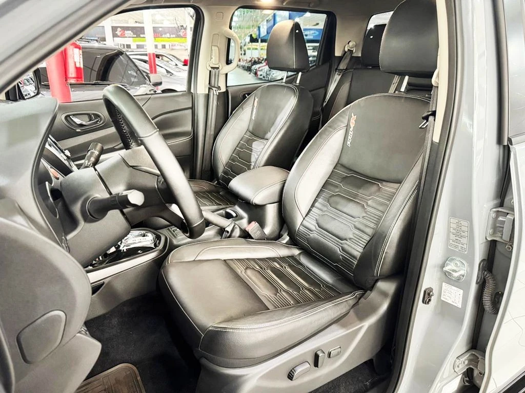 NISSAN FRONTIER