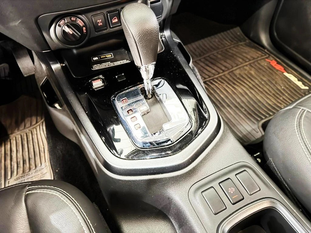 NISSAN FRONTIER