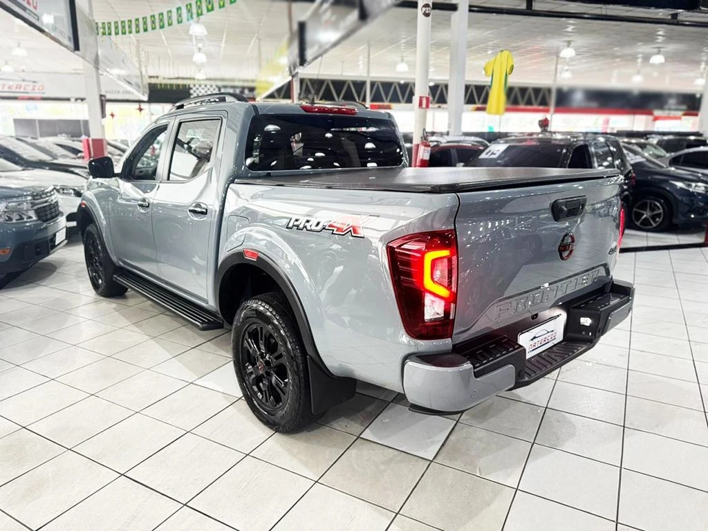 NISSAN FRONTIER