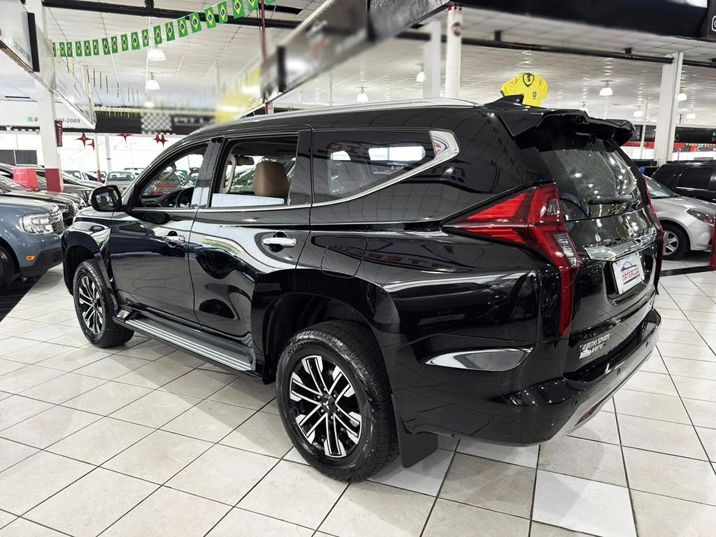 MITSUBISHI PAJERO SPORT