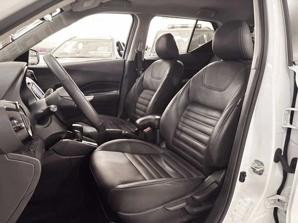 NISSAN KICKS PLAY