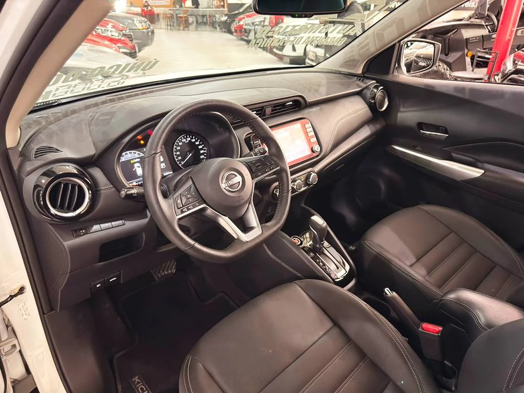 NISSAN KICKS PLAY