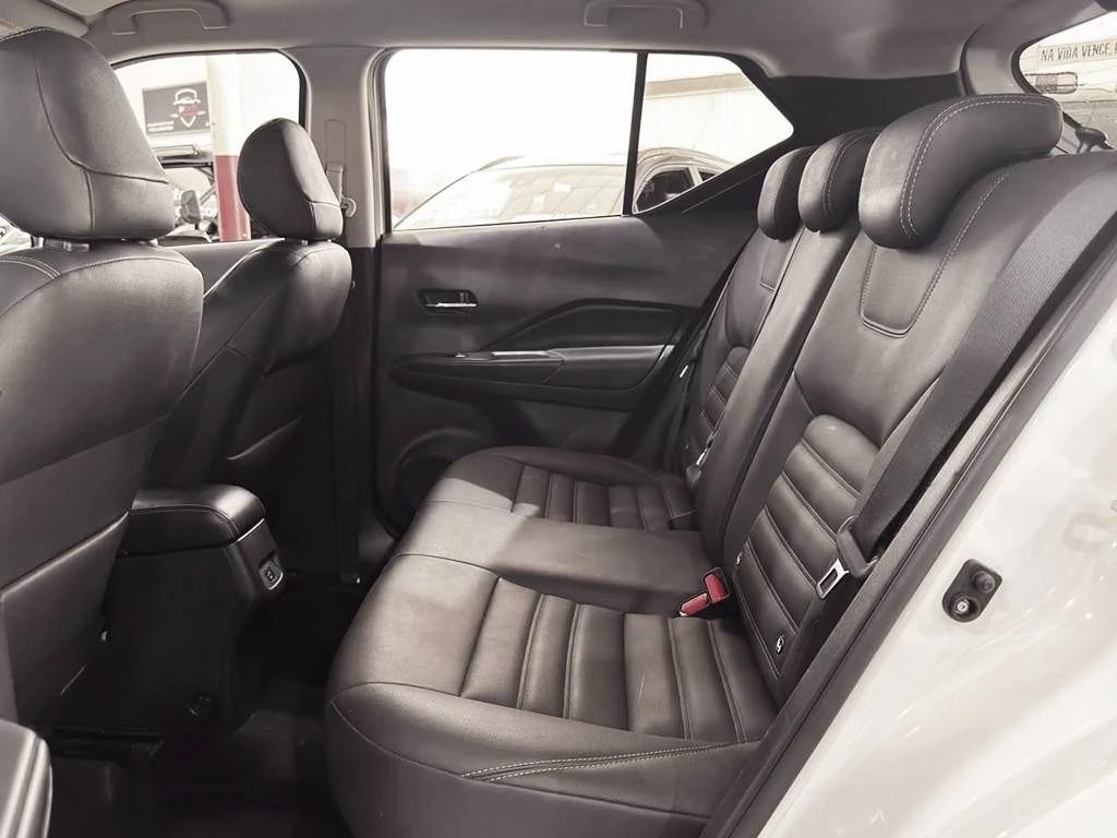 NISSAN KICKS PLAY