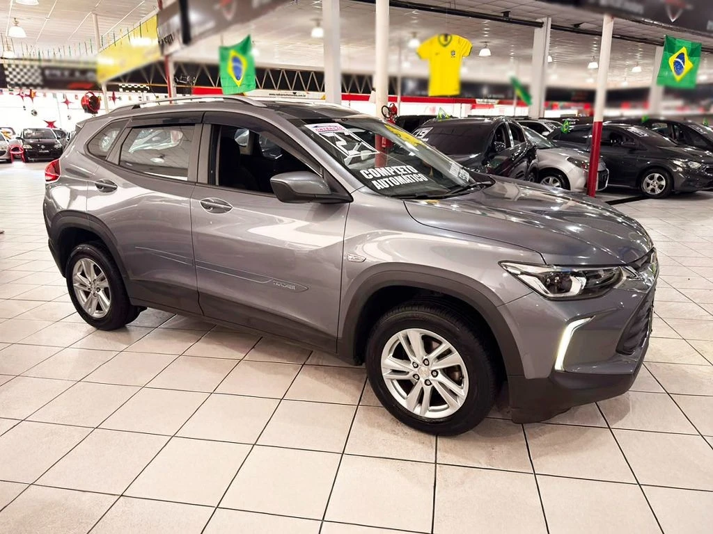 CHEVROLET TRACKER