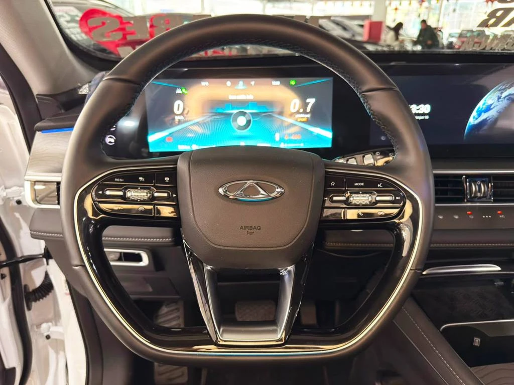 CHERY TIGGO 8