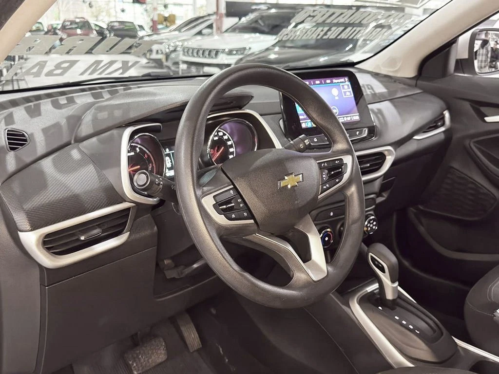 CHEVROLET TRACKER