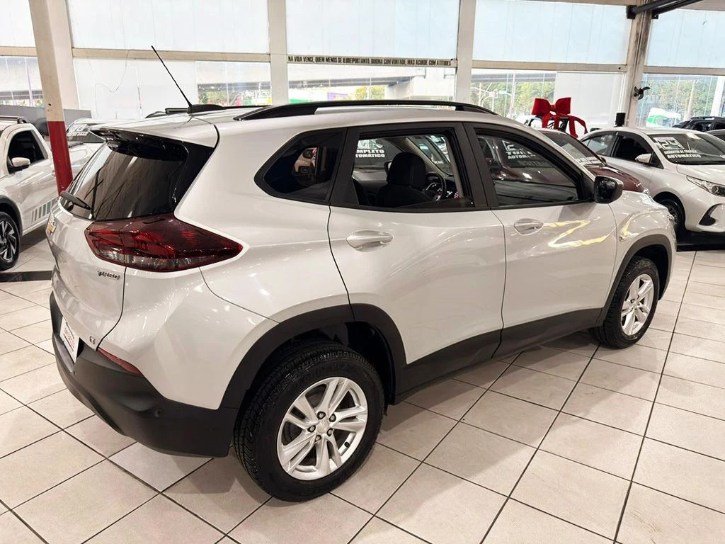 CHEVROLET TRACKER
