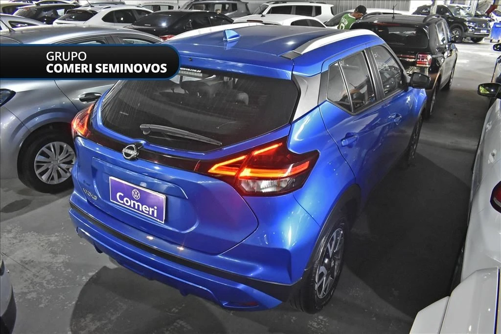 NISSAN KICKS