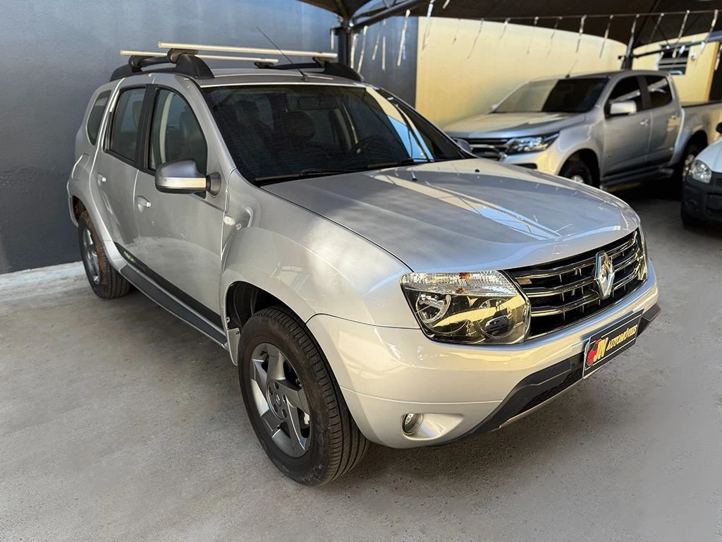 RENAULT DUSTER