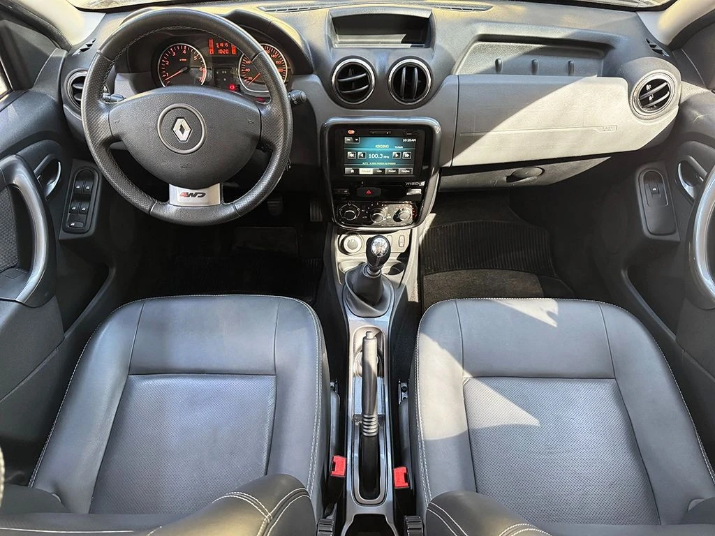 RENAULT DUSTER