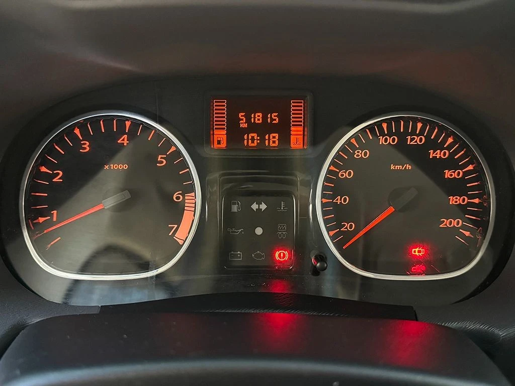 RENAULT DUSTER