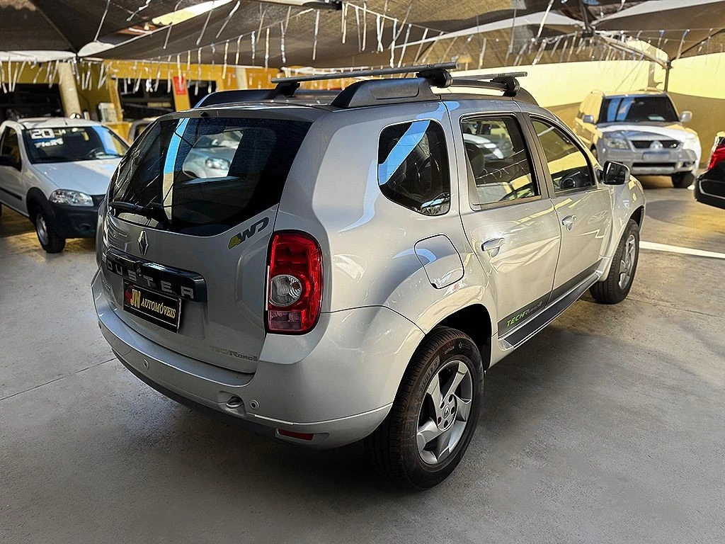RENAULT DUSTER